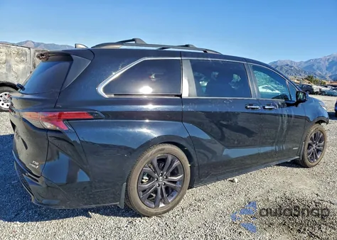 2021 Toyota Sienna Xse z USA, uszkodzony, nr VIN 5TDXRKECXMS041175